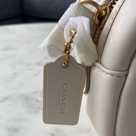 Coach Quilted Leather Camera Bag, Chalk/White, NWT - Picture 7 of 16